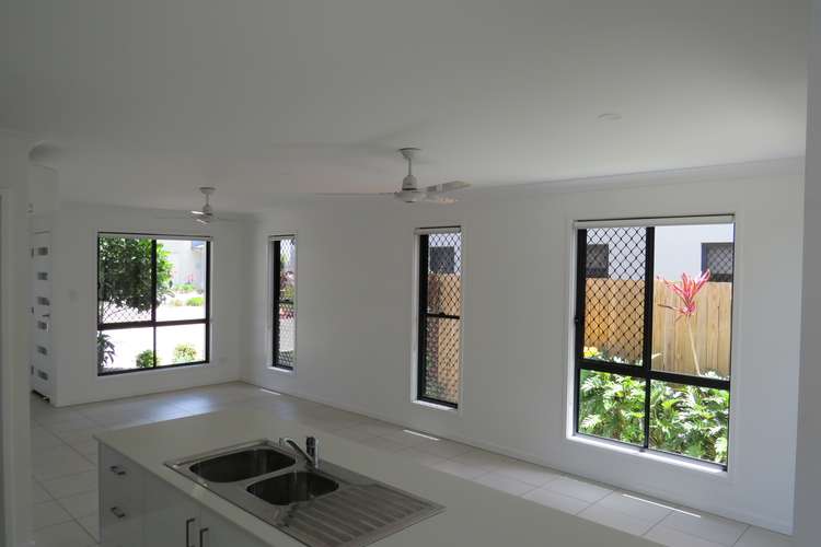 Fifth view of Homely townhouse listing, V-607/44 Highgrove Street, Thornlands QLD 4164