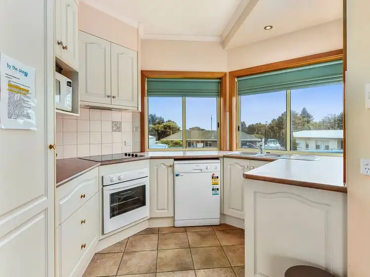 Fifth view of Homely house listing, 10 Alfred Court, Beachport SA 5280