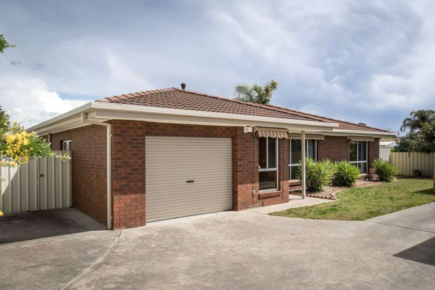 Main view of Homely unit listing, 2/425 Schaefer Street, Lavington NSW 2641