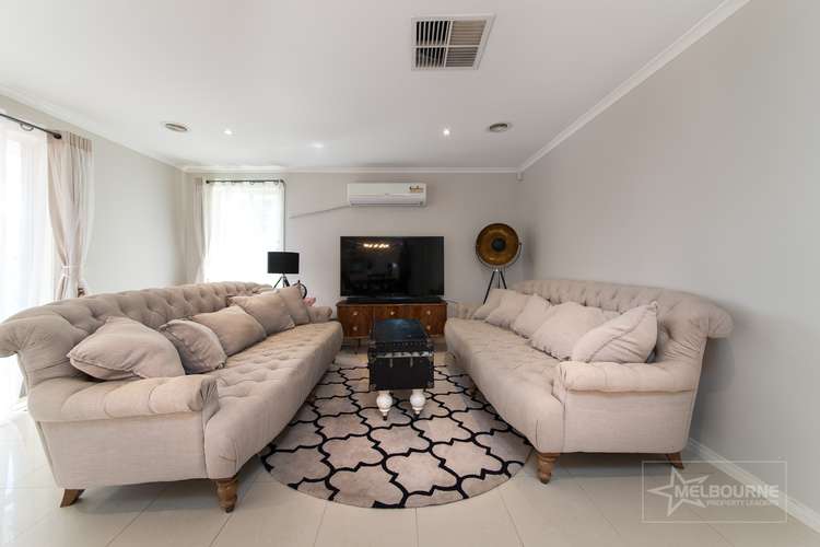 Fifth view of Homely house listing, 17 Raheen Place, Craigieburn VIC 3064
