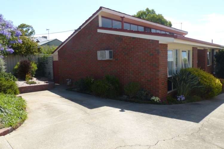 Second view of Homely townhouse listing, 1/383 Day Street, Albury NSW 2640