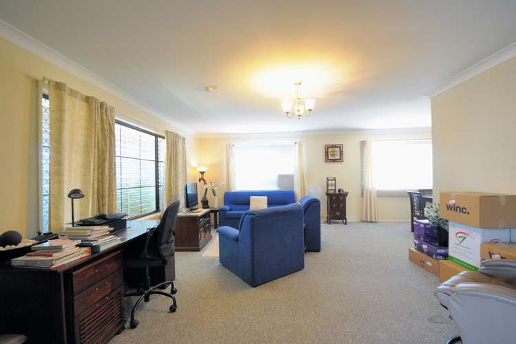 Second view of Homely house listing, 2 Mintern Street, Macgregor QLD 4109