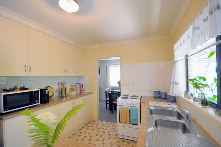 Fifth view of Homely house listing, 2 Mintern Street, Macgregor QLD 4109