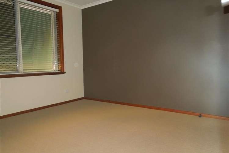 Fourth view of Homely unit listing, 4/554 Douglas Road, Lavington NSW 2641