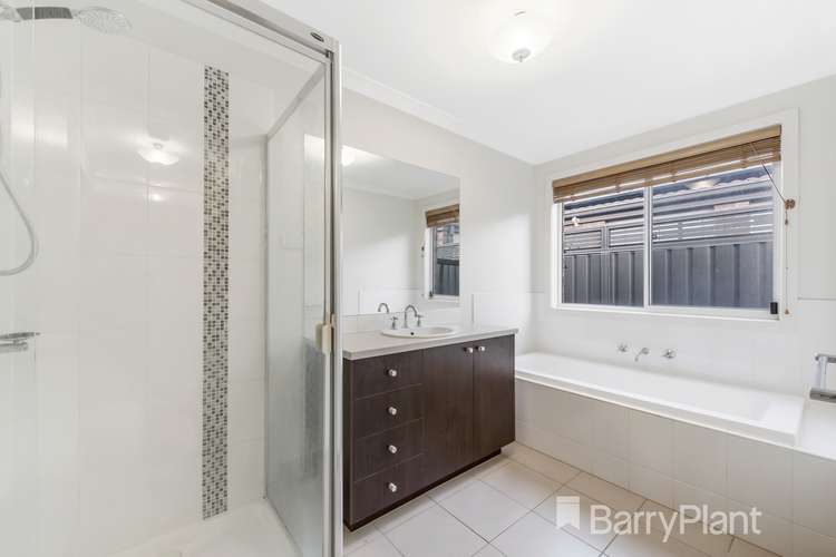 Sixth view of Homely house listing, 40 Erin Square, Deer Park VIC 3023