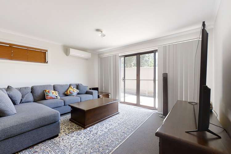 Fifth view of Homely house listing, 2/116A Havlin Street West, Quarry Hill VIC 3550