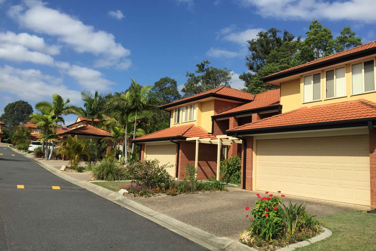 Main view of Homely townhouse listing, 2a/37 Landseer Street, Sunnybank Hills QLD 4109