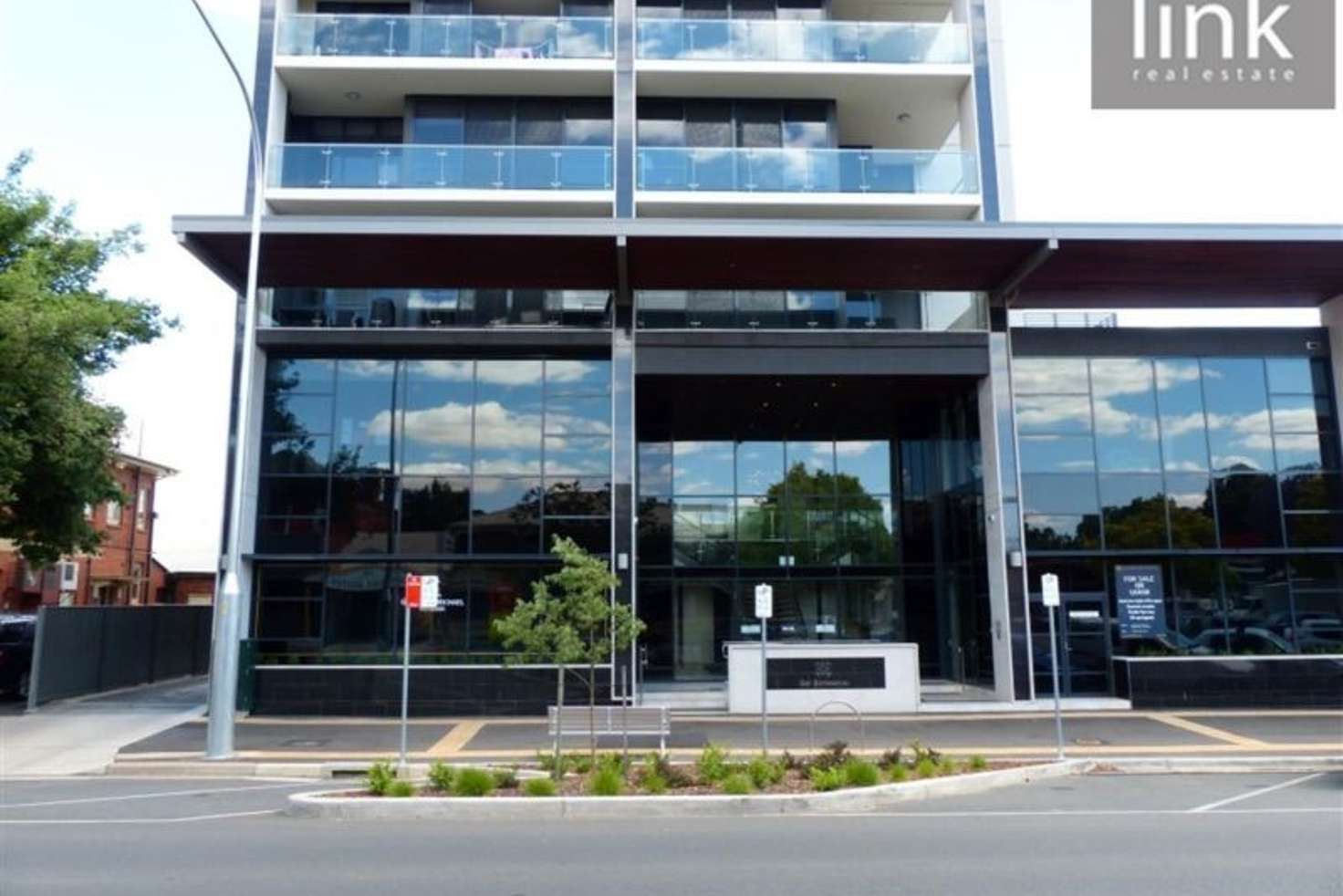 Main view of Homely apartment listing, 302/669 Dean Street, Albury NSW 2640