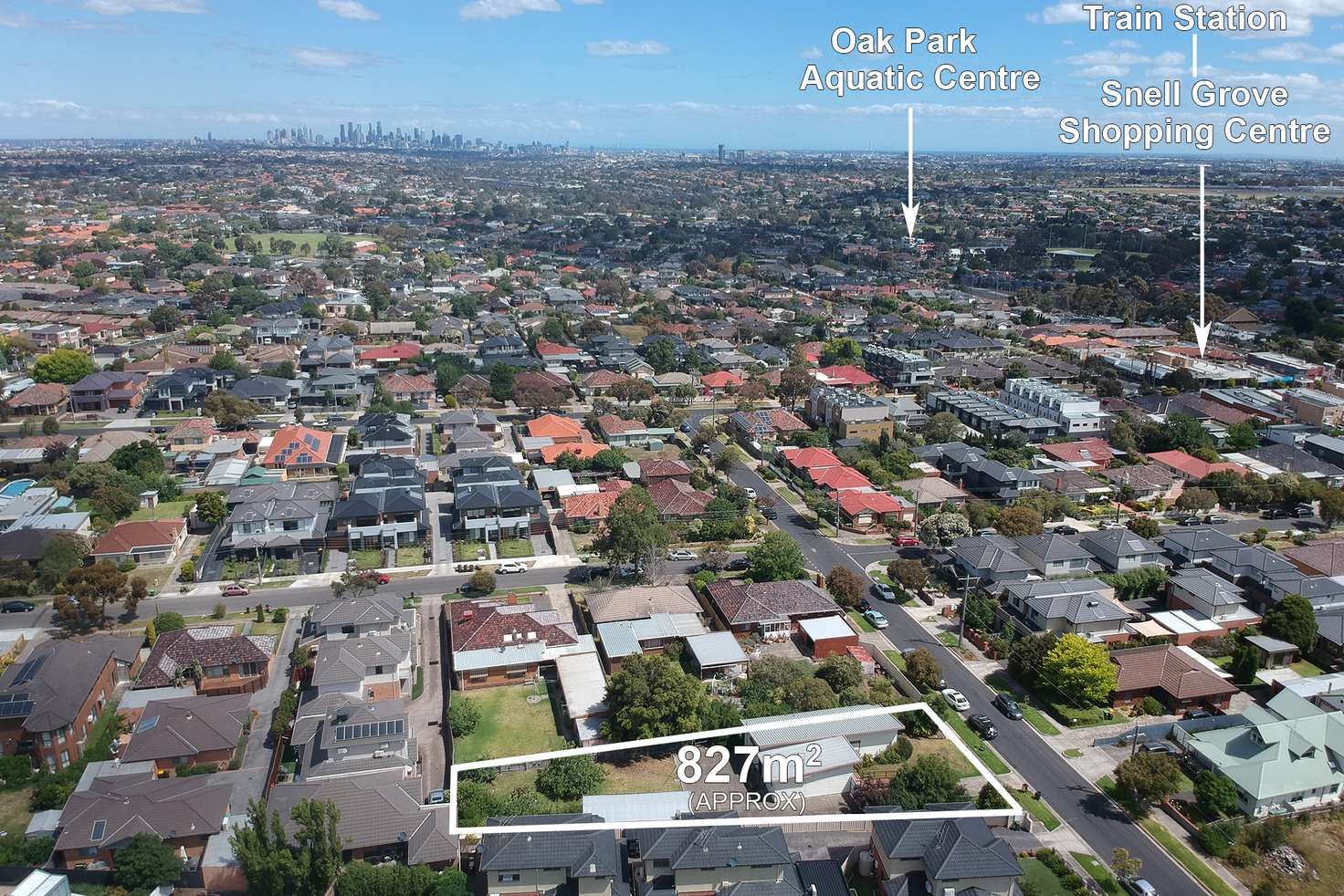 Main view of Homely house listing, 2 Hermione Avenue, Oak Park VIC 3046