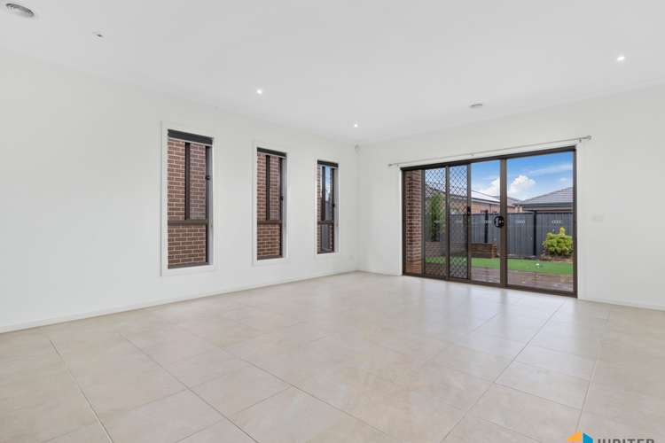 Second view of Homely house listing, 8 Shamrock Way, Truganina VIC 3029