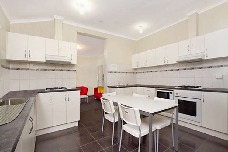Fourth view of Homely townhouse listing, Room 8/32-34 Churchill Avenue, Bendigo VIC 3550