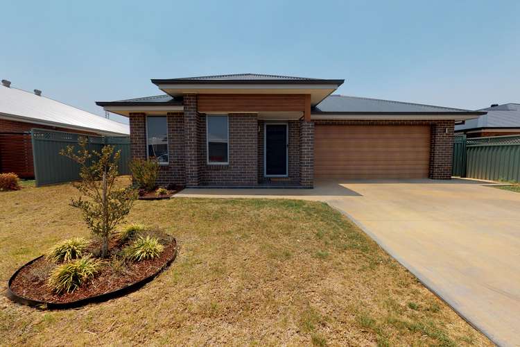 Main view of Homely house listing, 4 Waterfall Crescent, Dubbo NSW 2830