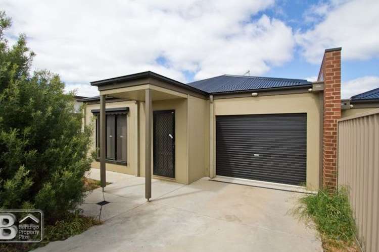 Main view of Homely townhouse listing, 2/9 Honeysuckle Street, Eaglehawk VIC 3556