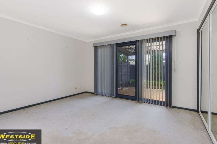 Fifth view of Homely house listing, 6 Penola Close, St Albans VIC 3021