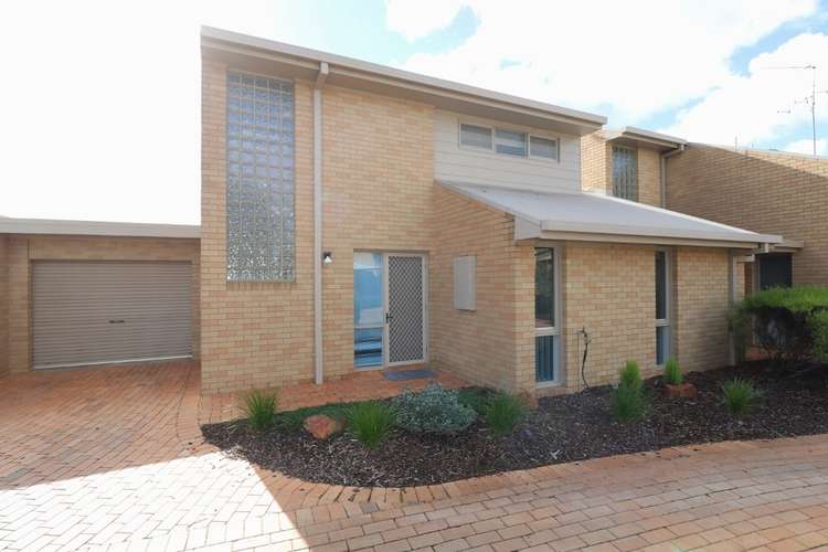 Main view of Homely townhouse listing, 2/31 Nolan Street, Kerang VIC 3579