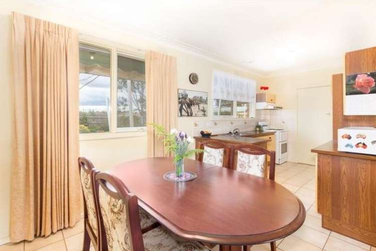 Third view of Homely house listing, 8 Thompson Court, Werribee VIC 3030