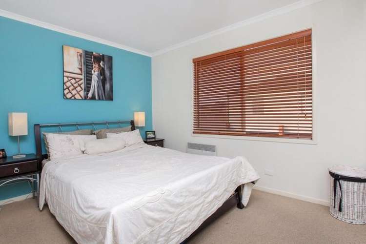 Fifth view of Homely townhouse listing, 8 Ribbony Walk, Maribyrnong VIC 3032