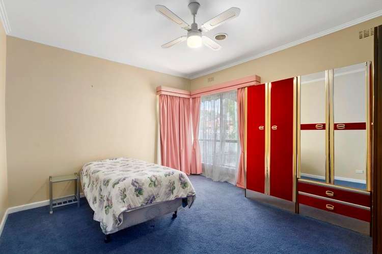 Seventh view of Homely house listing, 5 Martin Grove, Morwell VIC 3840