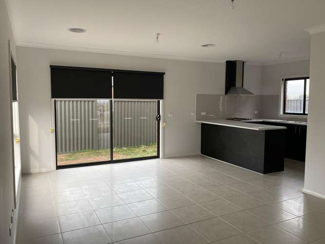 Second view of Homely house listing, 33 Bridport Circuit, Tarneit VIC 3029