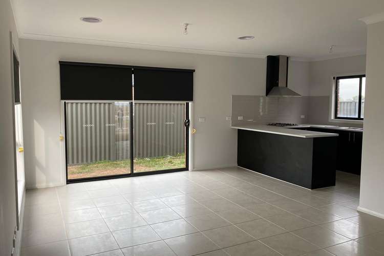 Second view of Homely house listing, 33 Bridport Circuit, Tarneit VIC 3029