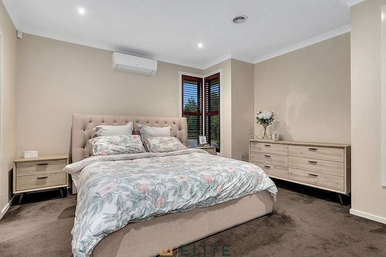 Sixth view of Homely house listing, 16 Gladiolus Circuit, Cranbourne North VIC 3977