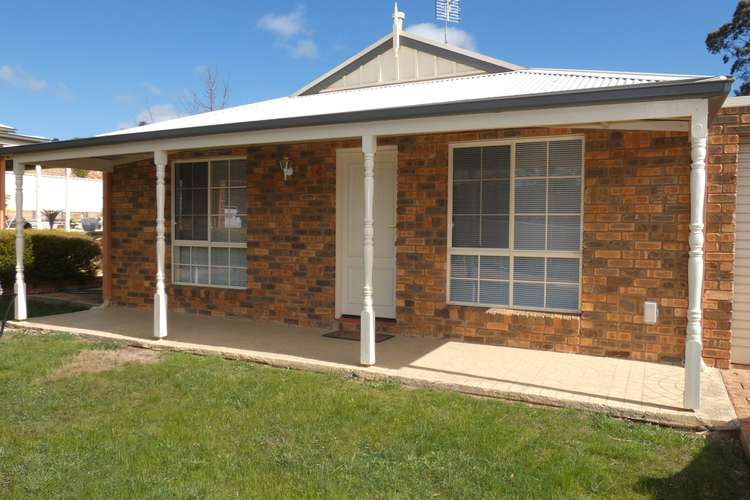 Main view of Homely townhouse listing, 3/48 Etty Street, Castlemaine VIC 3450
