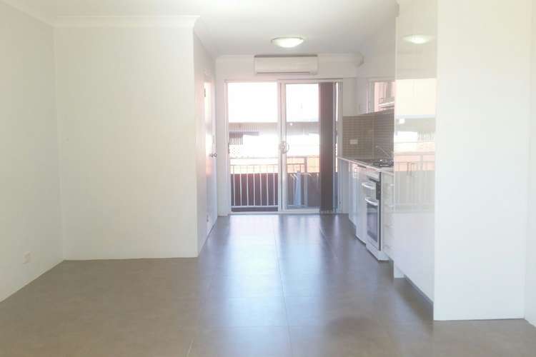 Third view of Homely studio listing, 4/6 Manning Street, Warwick Farm NSW 2170