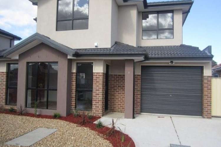 Main view of Homely townhouse listing, 2/66-68 Lester Avenue, St Albans VIC 3021