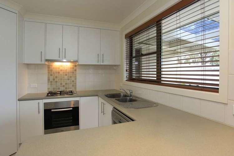 Second view of Homely townhouse listing, 429B Solomon Street, West Albury NSW 2640