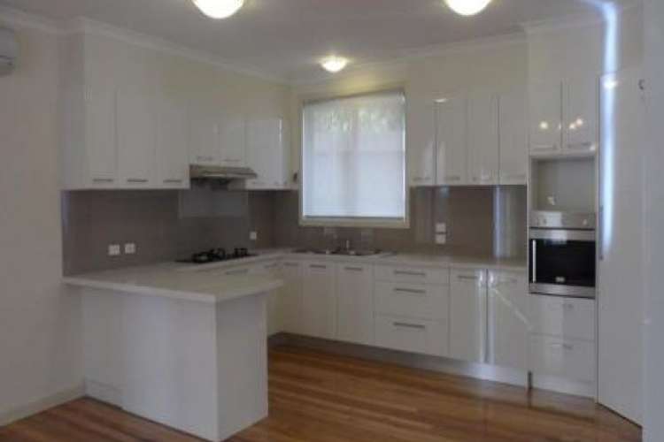 Second view of Homely townhouse listing, 2/52 Mount Street, Glen Waverley VIC 3150