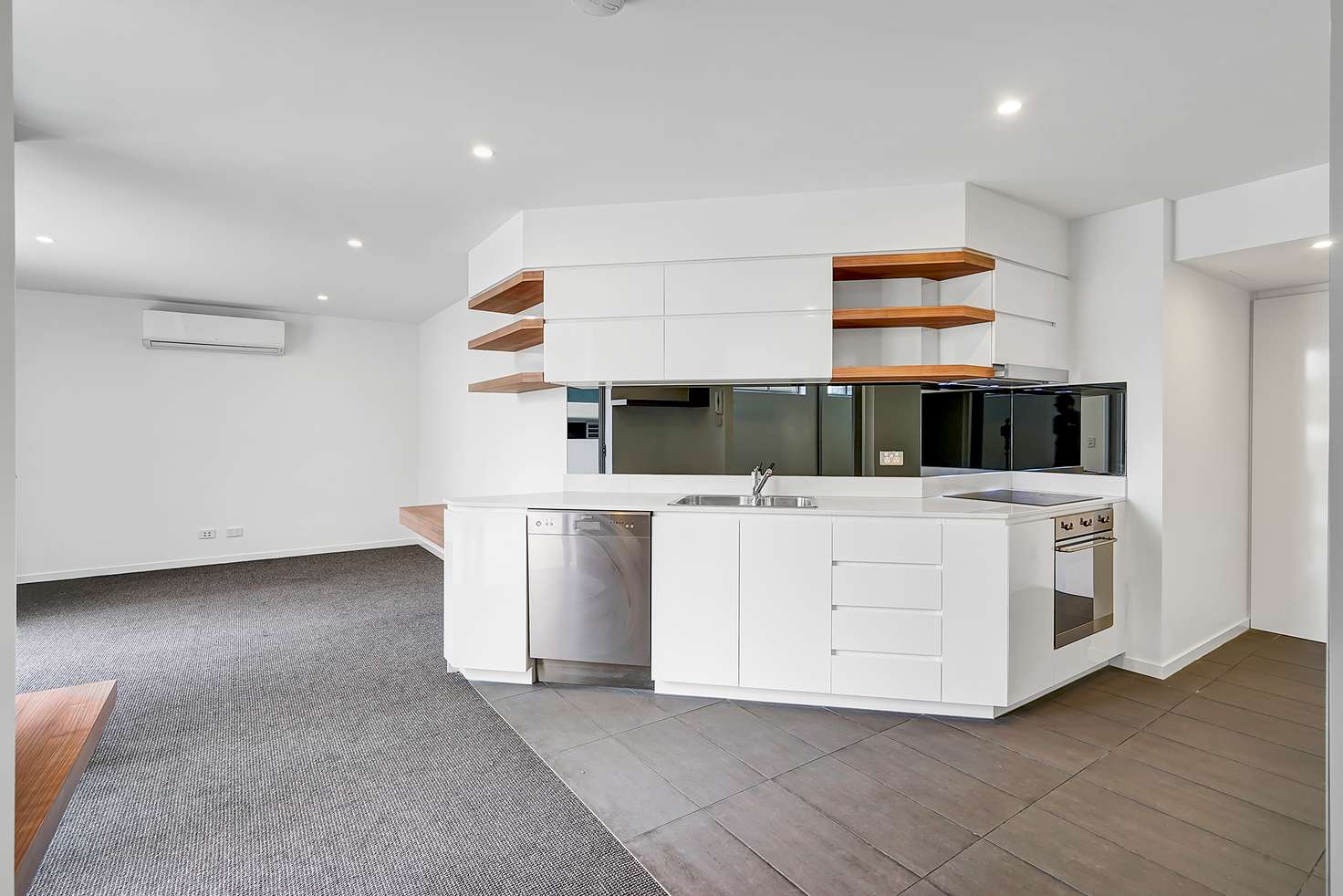 Main view of Homely apartment listing, 507/18 Merivale Street, South Brisbane QLD 4101