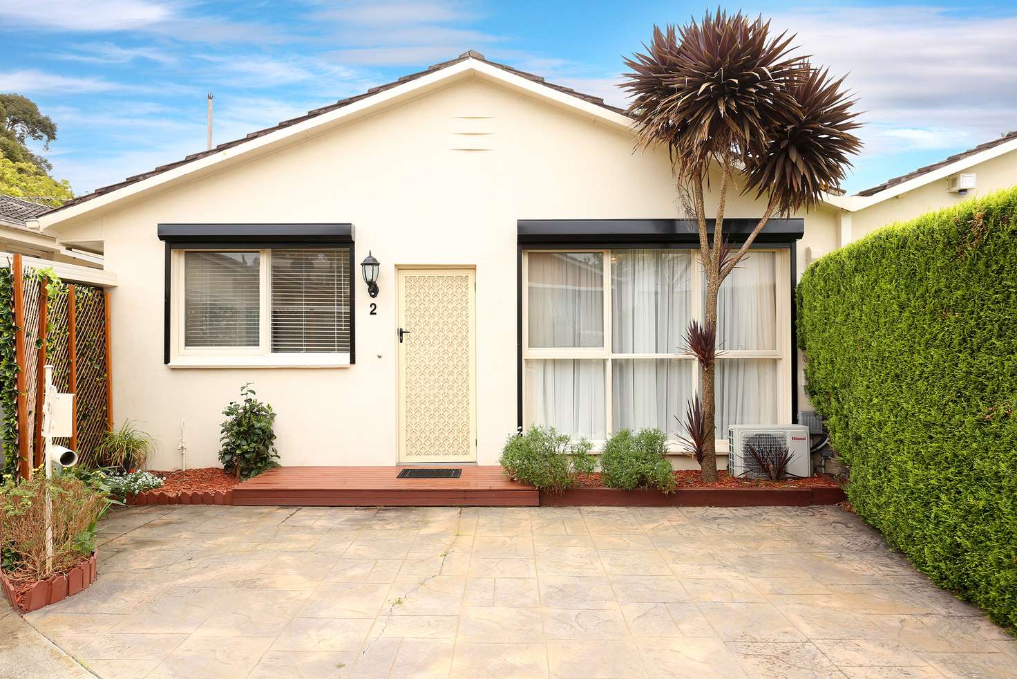 Main view of Homely unit listing, 2/32 Roslyn Street, Brighton VIC 3186