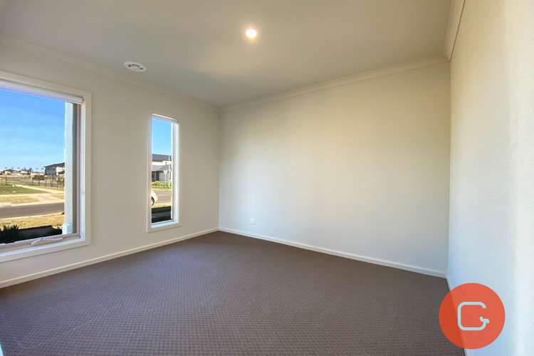 Second view of Homely house listing, 15 Topiary St, Truganina VIC 3029