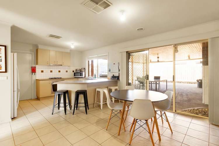 Fifth view of Homely house listing, 2 Richardson Court, Maddingley VIC 3340