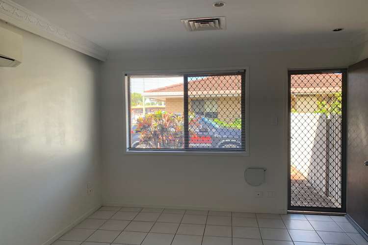 Fourth view of Homely unit listing, 2/98 Milton Street, Mackay QLD 4740