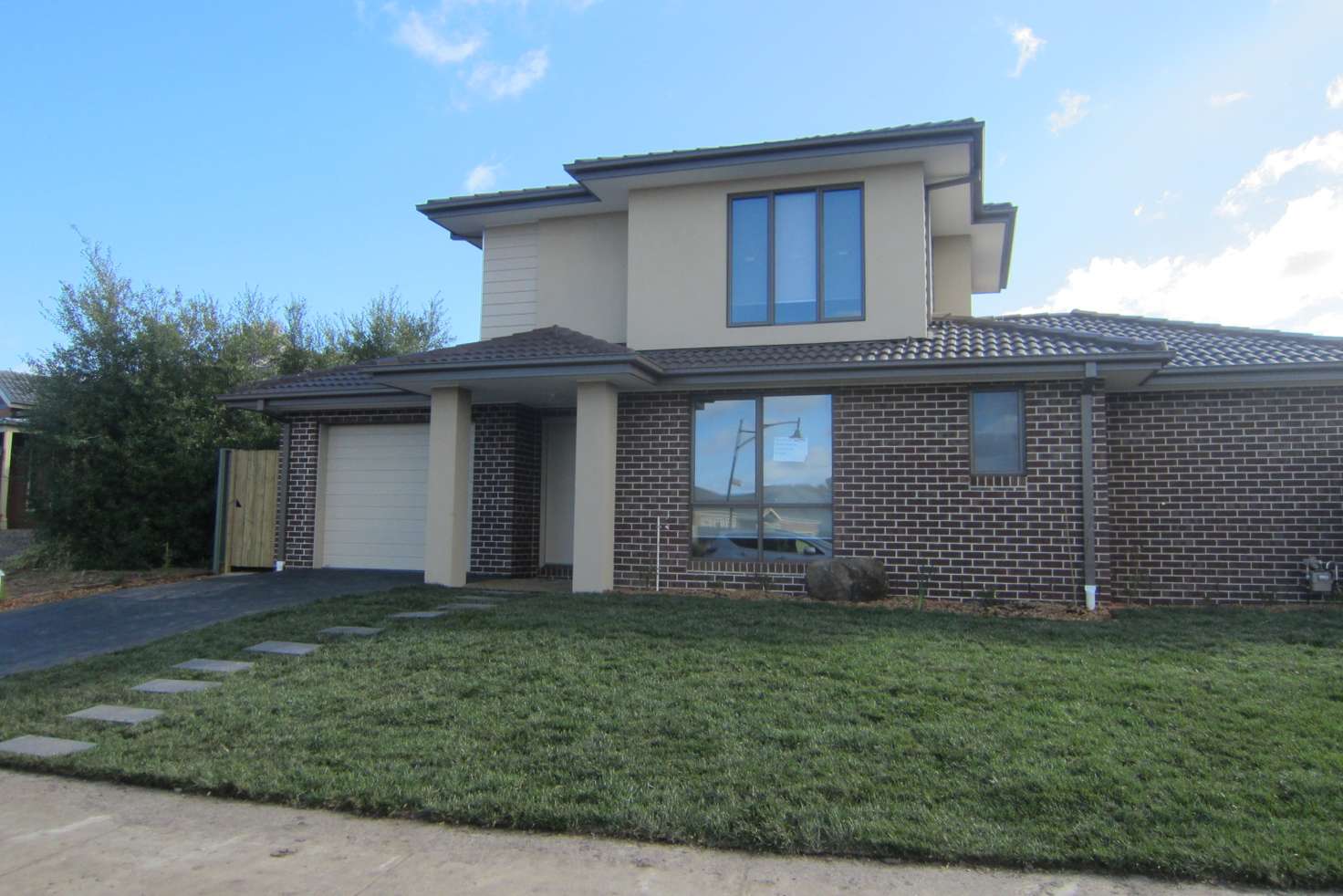 Main view of Homely townhouse listing, 1/50 Malcolm Creek Parade, Craigieburn VIC 3064