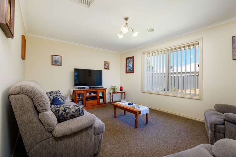 Fifth view of Homely house listing, 8 ROONEY AVENUE, Wodonga VIC 3690