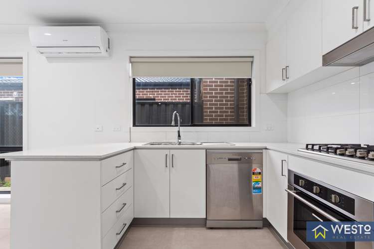 Fourth view of Homely unit listing, 4/32A Wynarka Drive, Hoppers Crossing VIC 3029