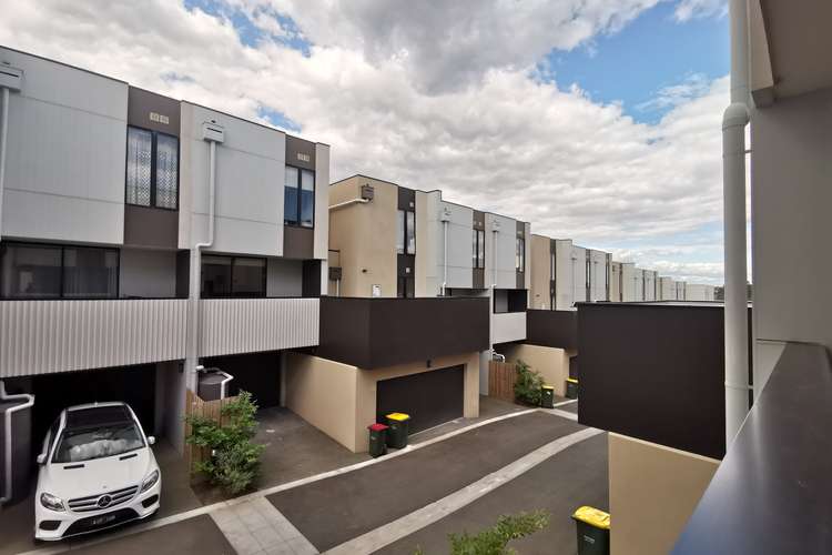 Main view of Homely townhouse listing, 86 Harvest Court, Doncaster VIC 3108