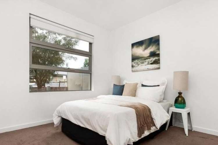 Fifth view of Homely townhouse listing, 32 Sydenham Street, Seddon VIC 3011