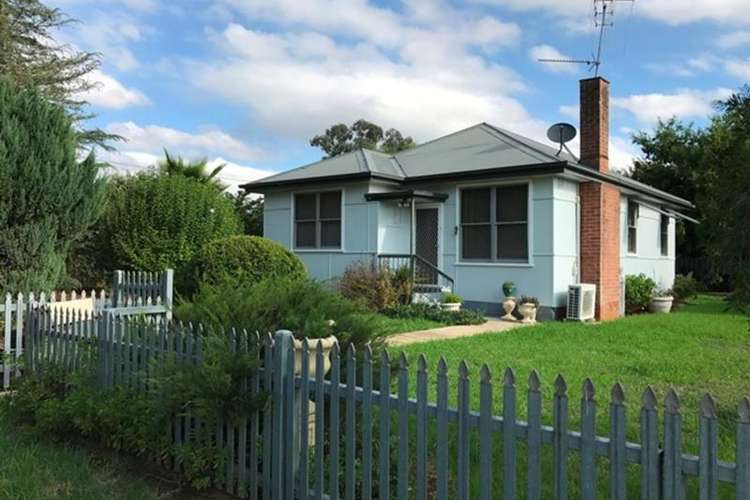 19 King Street, Yeoval NSW 2868