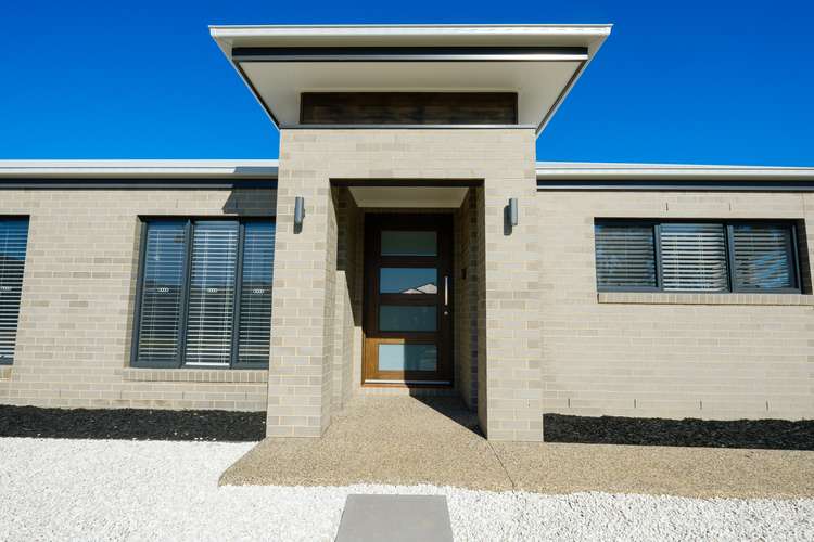 Second view of Homely house listing, 28 RUTHVEN CIRCUIT, Wodonga VIC 3690