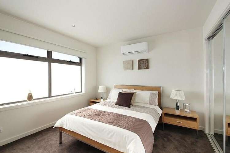 Fourth view of Homely townhouse listing, 2/33 Graham Avenue, Mckinnon VIC 3204