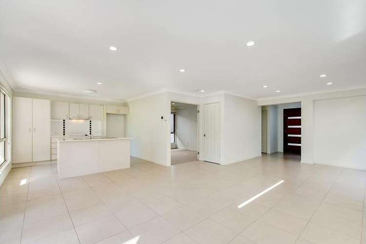 Fifth view of Homely house listing, 3/30 Oakview Circuit, Brookwater QLD 4300