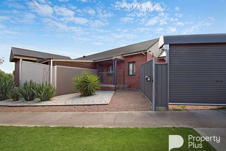 Main view of Homely townhouse listing, Room 1/32-34 Churchill Avenue, Bendigo VIC 3550
