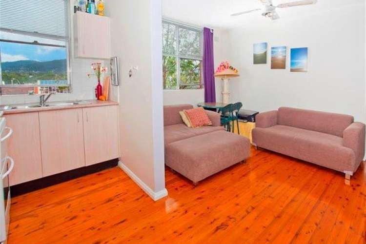 Fourth view of Homely apartment listing, 2/37 Edward Street, North Wollongong NSW 2500