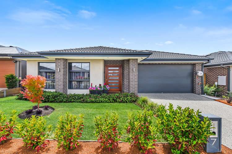 Main view of Homely house listing, 7 Colonnade Street, Clyde North VIC 3978