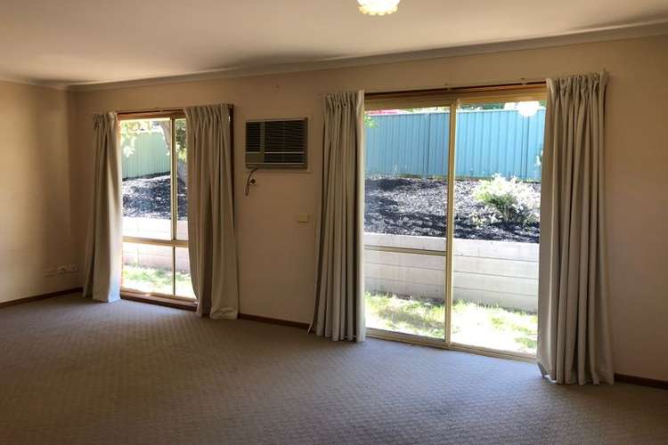 Second view of Homely townhouse listing, 2/515 Thorold Street, West Albury NSW 2640