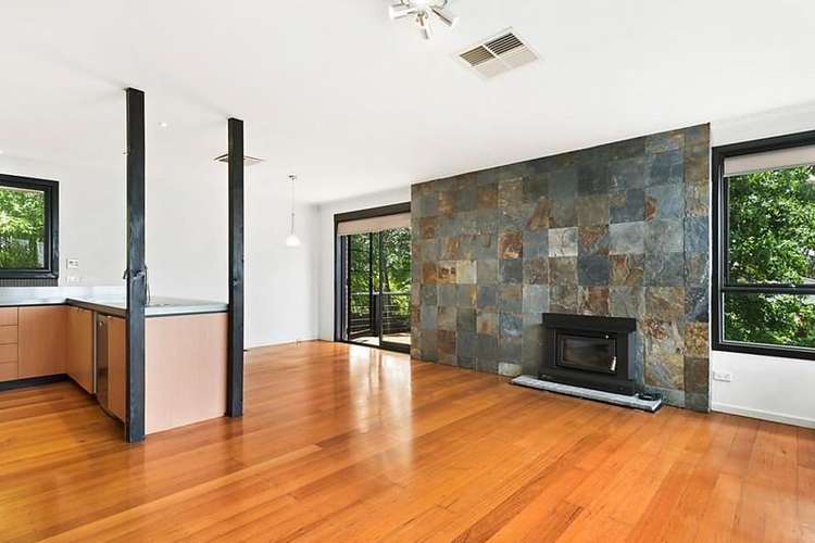 Second view of Homely house listing, 5 Batman Court, Vermont VIC 3133