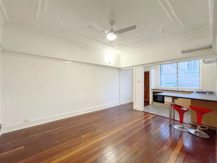 31 Gladstone Road